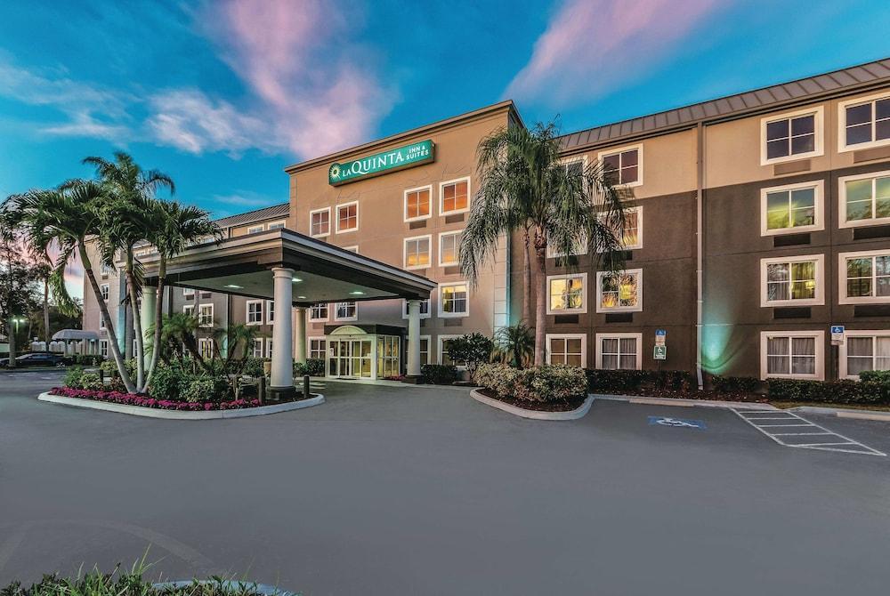 La Quinta By Wyndham Naples East Ξενοδοχείο Golden Gate Εξωτερικό φωτογραφία